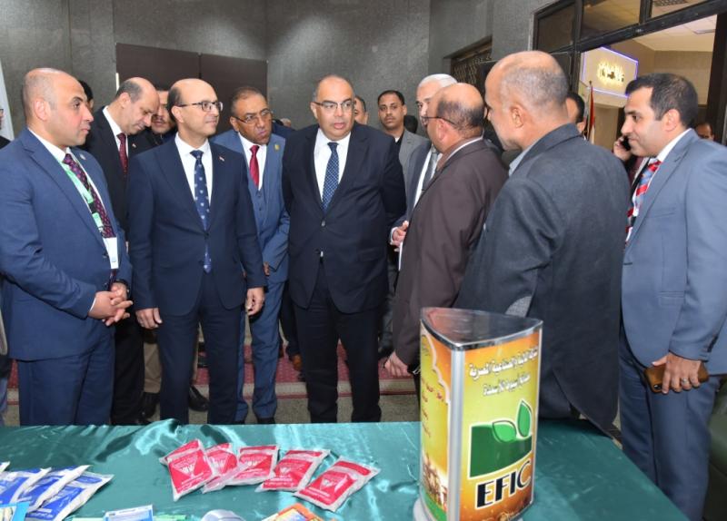 رئيس جامعة أسيوط  