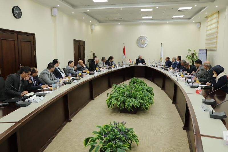 -وزير التعليم العالي يرأس اجتماع مجلس إدارة هيئة دعم وتطوير الجامعات