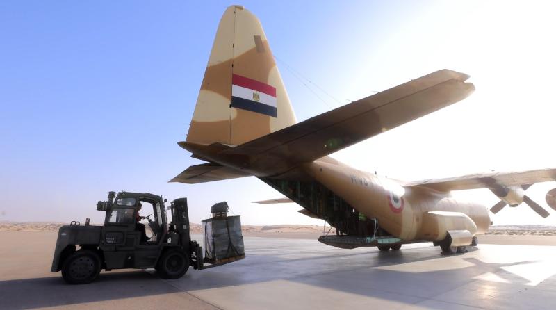 طائرة المساعدات
