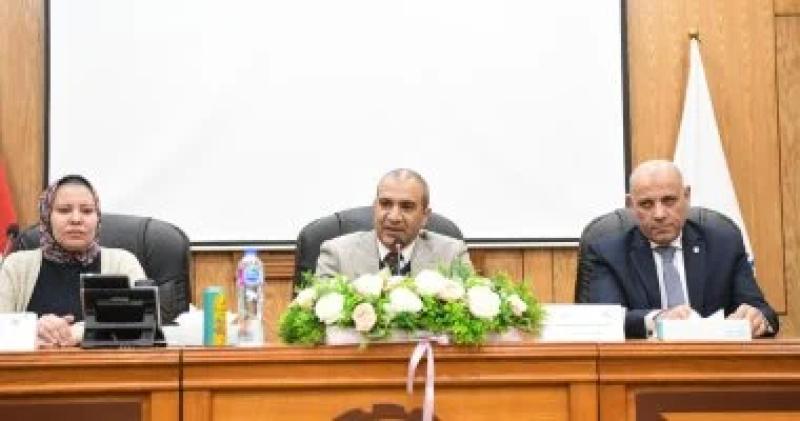 محمد صلاح أبو كريشة السكرتير العام المساعد