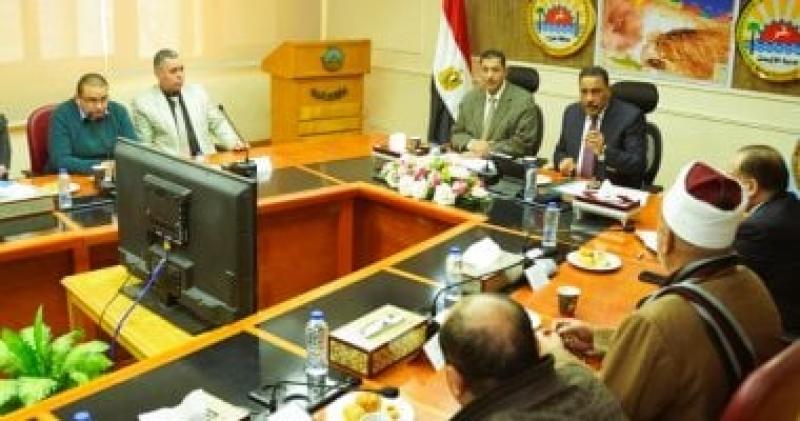 محافظ مطروح يستقبل وفد جامعة الأزهر