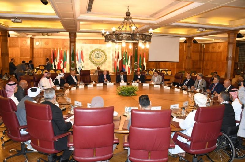 جانب من الاجتماع 