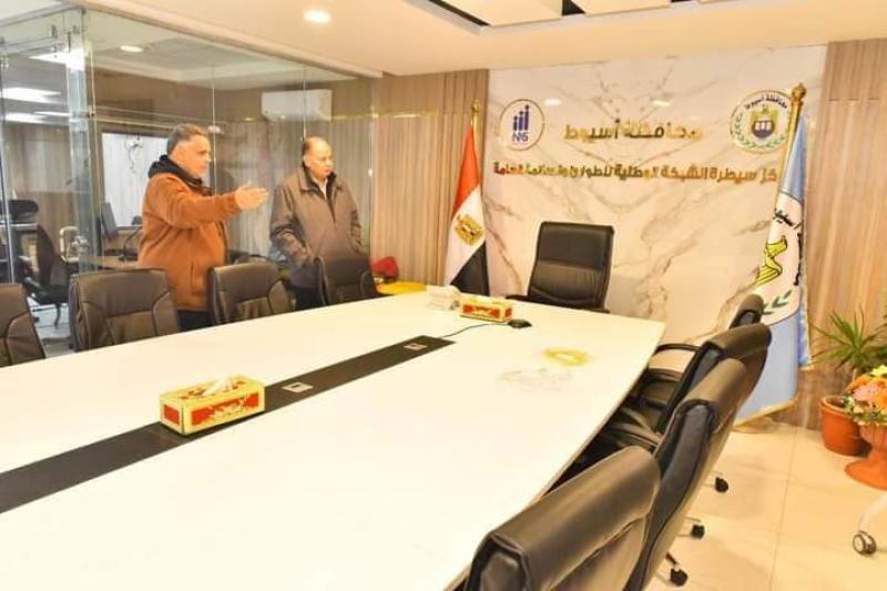 محافظ أسيوط 