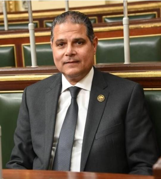 احمد الخشن