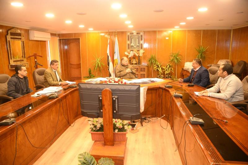 محافظ أسيوط 