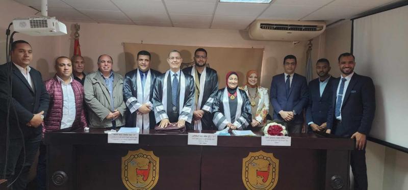 مناقشه ماجيستير الباحث السيد عاطف  