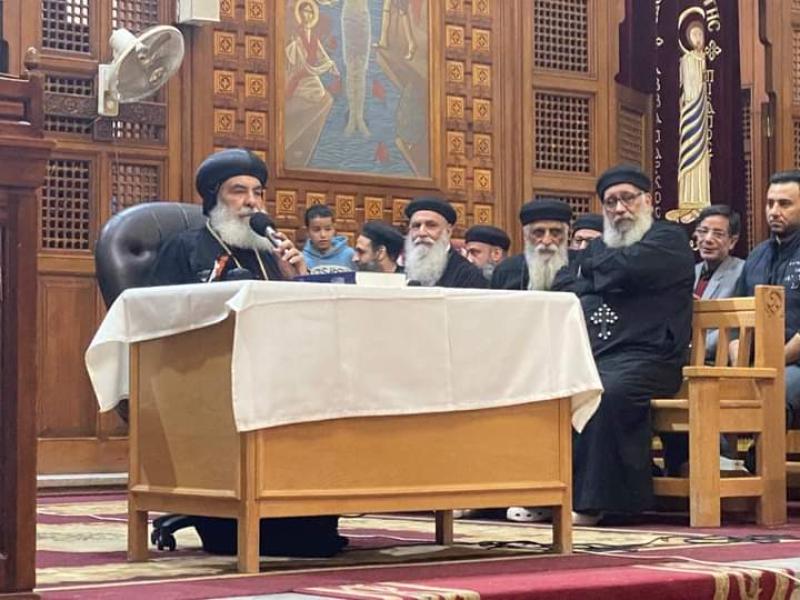 الانبا بنيامين فى كاتدرائية عذراء الزيتون 