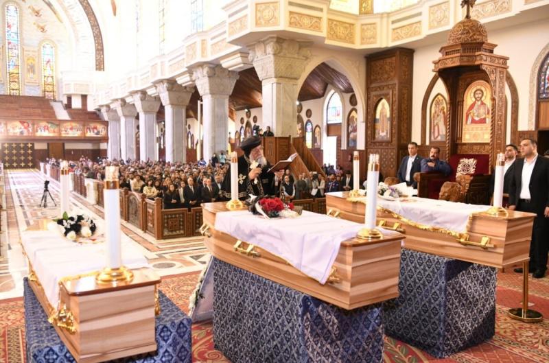 جانب من صلاة الجنازة - بوابة الدولة 