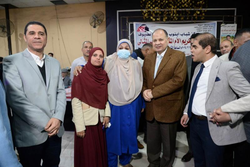 محافظ أسيوط 