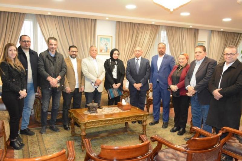 إسماعيل عبدالغفار خلال لقائه مع الزملاء الصحفيين