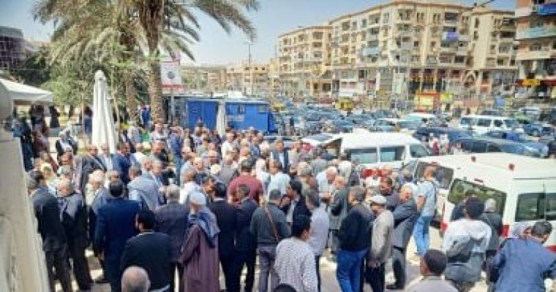 قيادات وزارة التعليم تودع الدكتور محمد مجاهد