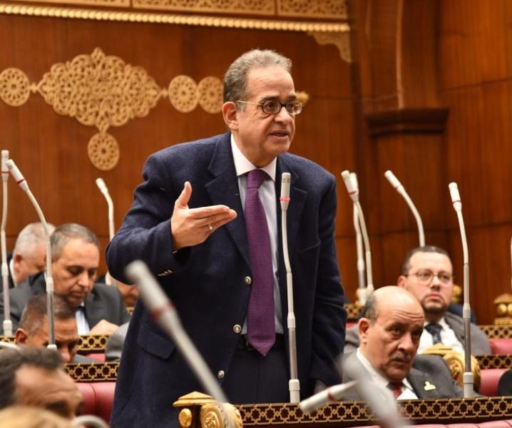 طارق عبد العزيز