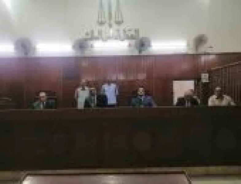 محكمة 