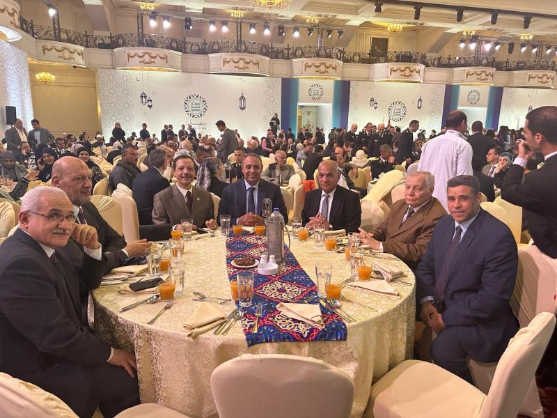 النائب تيسير مطر وقيادات التحالف فى افطار الاسرة المصرية خلال افطار الأسرة المصرية 