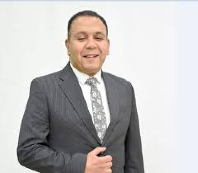 الدكتور تامر شوقى 