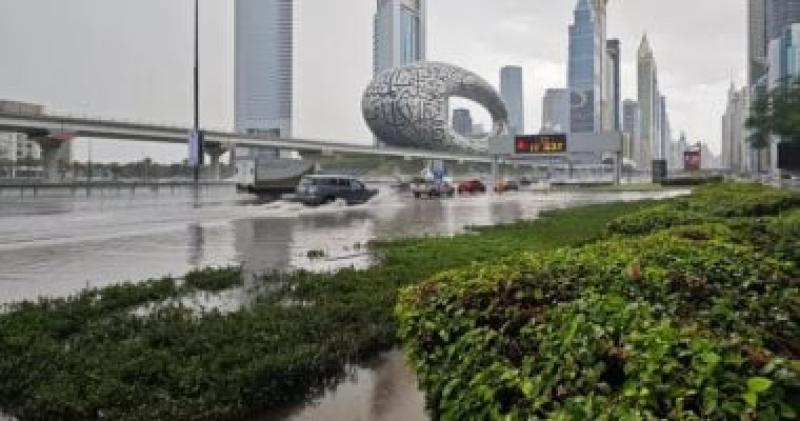 مطار دبى