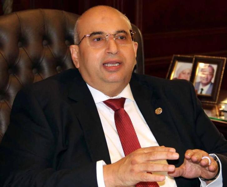 المحاسب الضريبي أشرف عبد الغني
