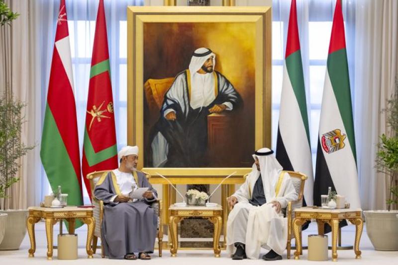 رئيس الإمارات وسلطان عمان