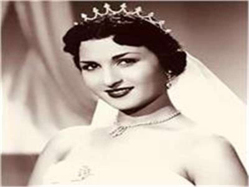 نعيمه عاكف 
