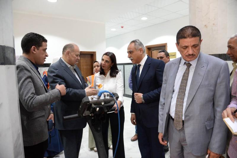 محافظ أسيوط 