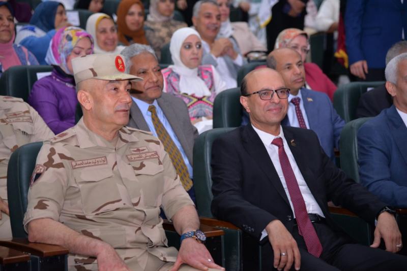 رئيس جامعة أسيوط 