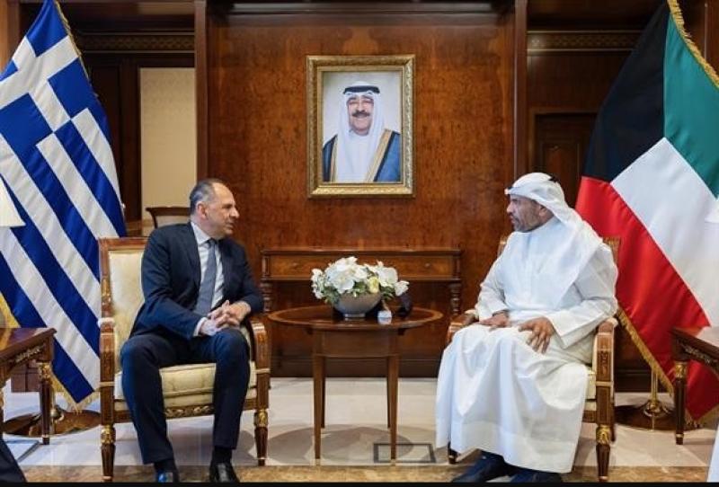وزير الخارجية الكويتي ونظيره اليوناني