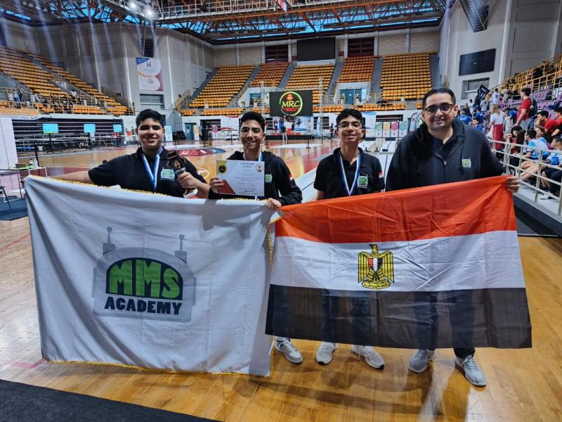 طلاب مدرسة مصطفى كامل 