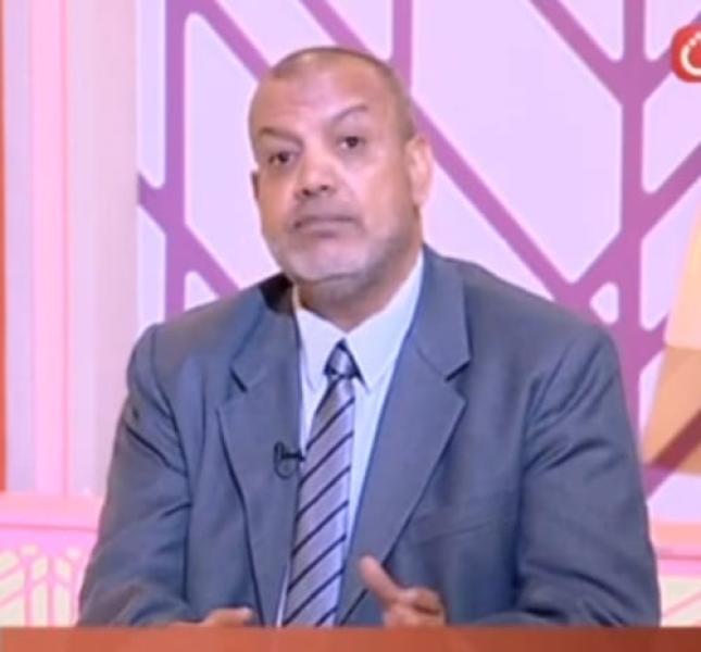 فوزى عبد الجليل رئيس شُعبة الأدوات الصحية 
