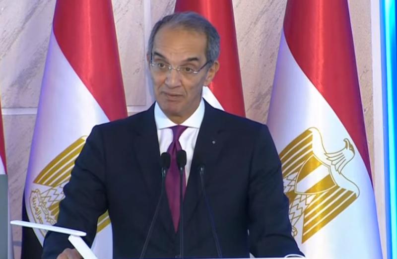 الدكتور عمرو طلعت وزير الاتصالات