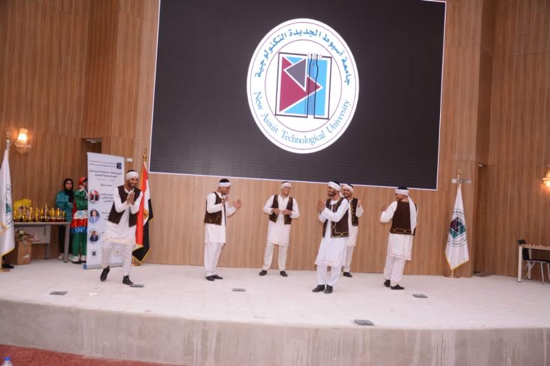 فعاليات أسبوع شباب جامعات ومدارس إقليم وسط الصعيد