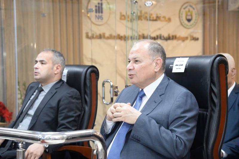محافظ أسيوط 