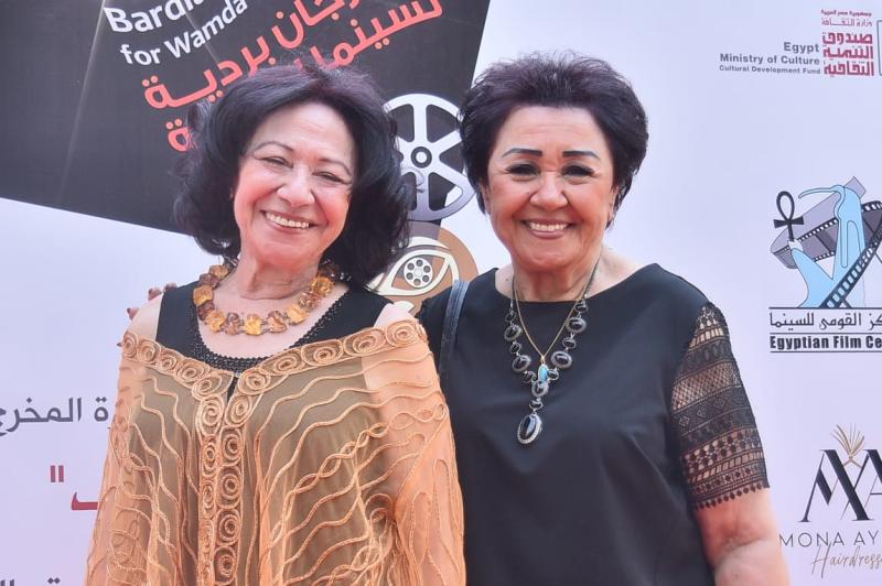 لنجوم علي الريد كاربت لمهرجان بردية لسينما الومضة