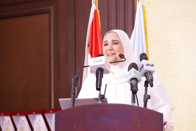 نيفين القباج 