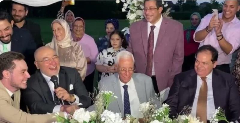 ابو العنين وموافى