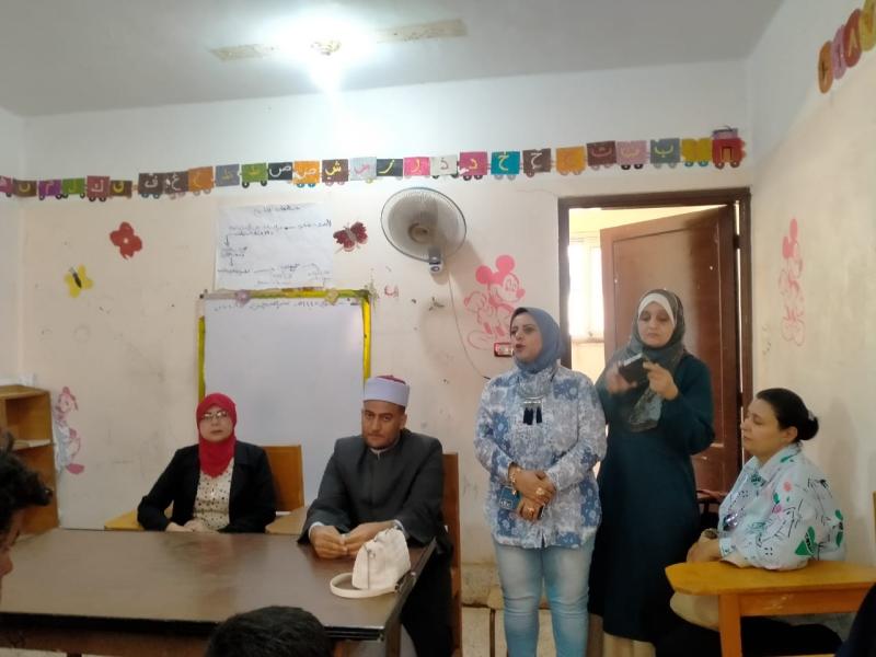 جانب من الندوة 