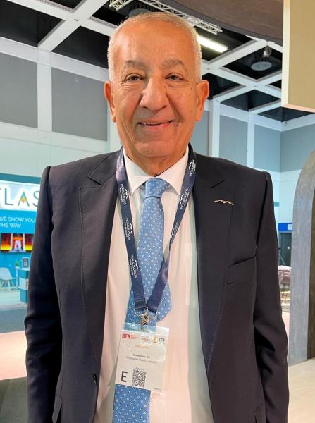 رجل الاعمال كامل ابو علي