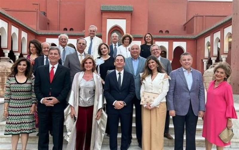 يسرا لـ سفير فرنسا: تشرفت وسعدت بحضوري حفل العشاء معاكم