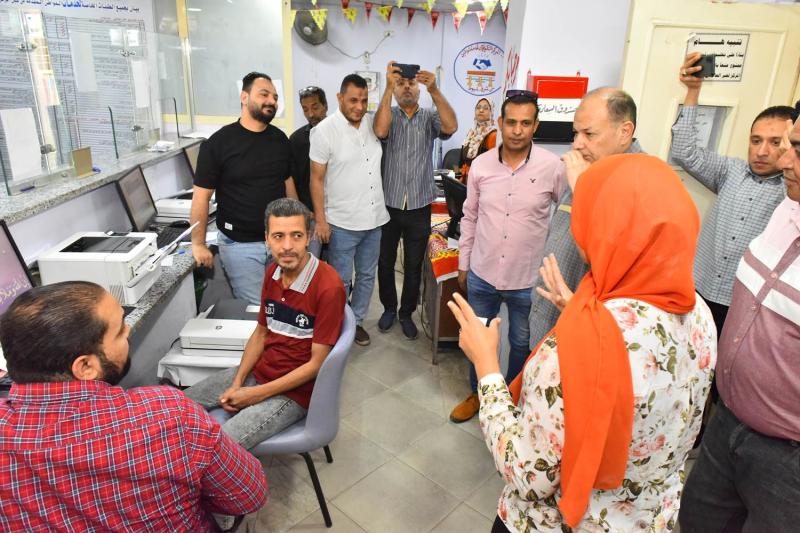 محافظ أسيوط 