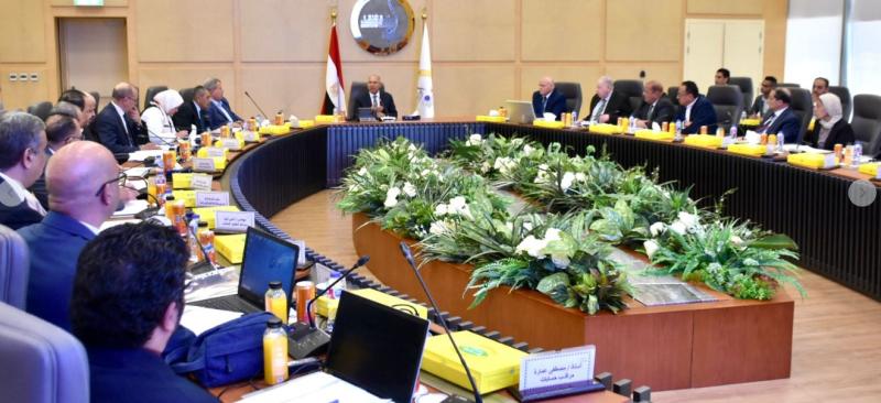 جانب من اجتماع الجمعية العامة العادية لشركة أم أو تي للاستثمار والتنمية