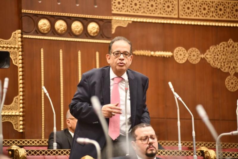 طارق عبد العزيز 