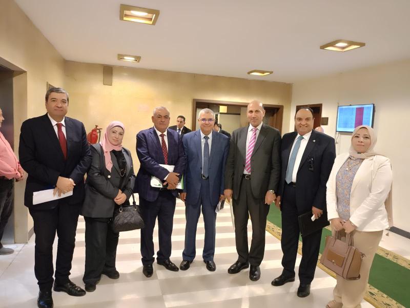 جانب من الاجتماع 