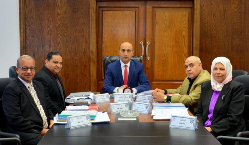 انعقاد لجنة اختيار أمناء الكليات بجامعة دمنهور