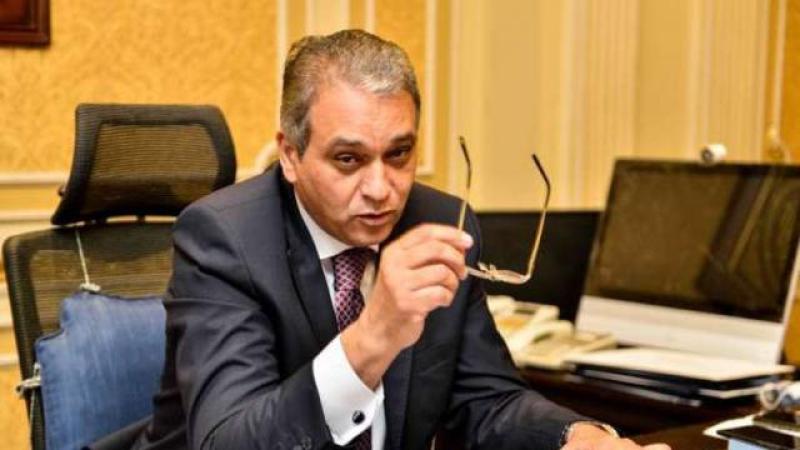  المستشار علاء الدين فؤاد وزير المجالس النيابية،