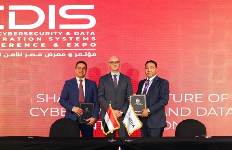 المصرية للاتصالات توقع بروتوكول لتجديد التعاون مع EG-CERT لدعم الابتكار والأمن السيبراني 
