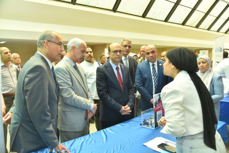 رئيس جامعة أسيوط 