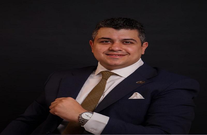 محمد أبو ليلة الخبير القانوني