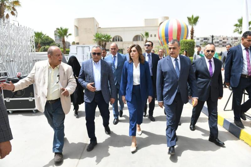 حياة كريمة 