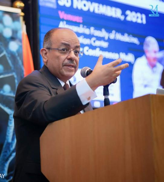الدكتور أحمد عثمان ، رئيس الجمعية