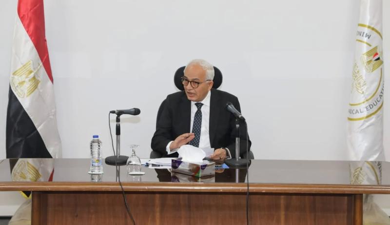 الدكتور رضا حجازي وزير التربية والتعليم