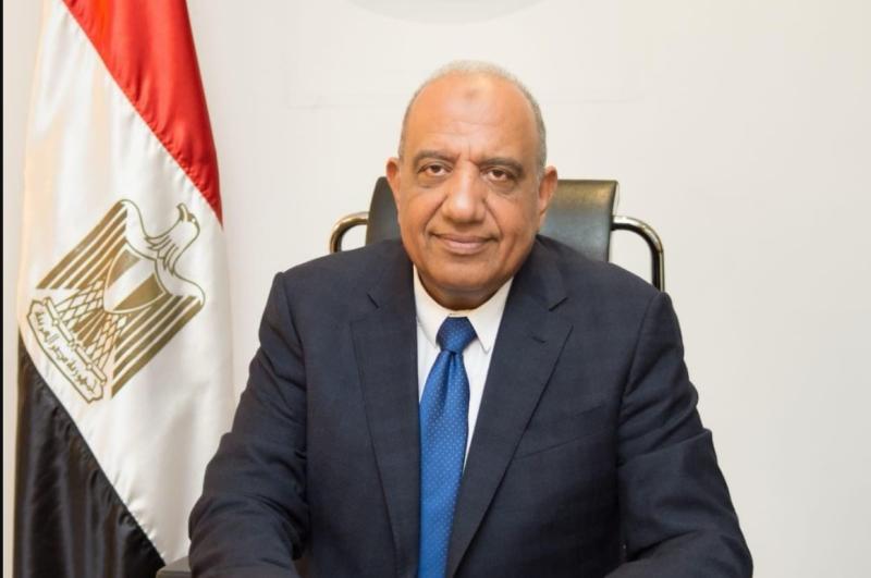 الدكتور محمود عصمت